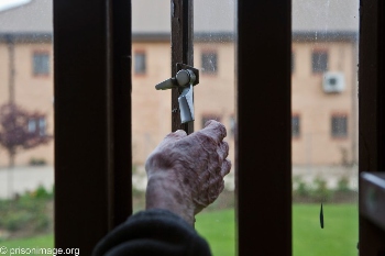 Call for national strategy for older prisoners image