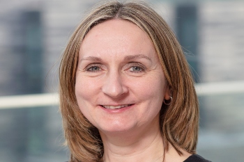 Closing doors: saving energy and money in the public sector  image
