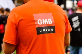 GMB urges members to reject pay offer image