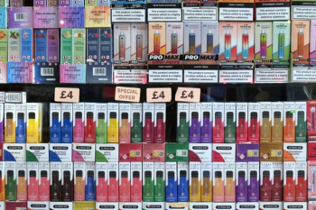 Government announces 10-year study on youth vaping image