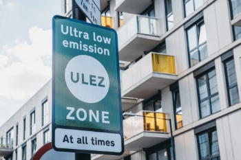 Khan tells neighbouring councils to ‘put politics aside’ over ULEZ image