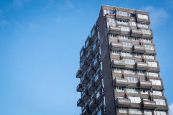 London boroughs face £264m council housing cuts  image