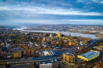 Medway bids for city status image