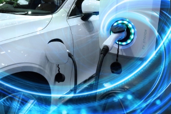 Minister announces £30m to boost battery and hydrogen technology image