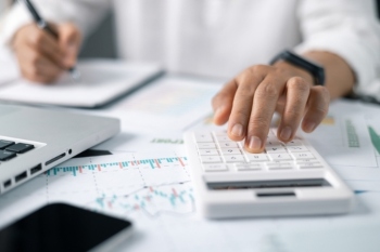 Scottish councils face £647m budget shortfall image