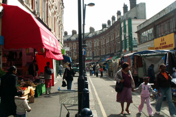 Small businesses took on five times more debt during pandemic   image