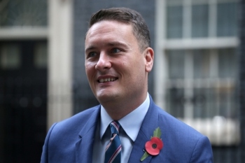Streeting: Care staff to be trained in ‘cutting-edge’ tech  image