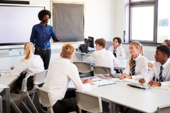 Teacher vacancies rise in almost nine in 10 local authorities image